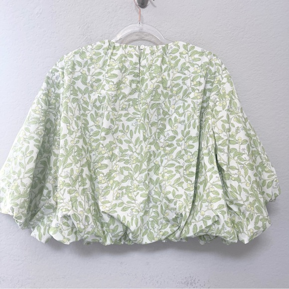 Coco Shop Gathered Top in Light Green Limes Size Small - Picture 3 of 6